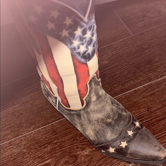 Women’s Dan Post American Flag Cowboy Boots - Picture 2 of 8